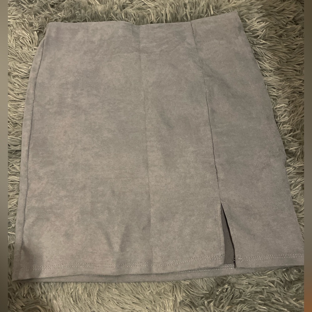 Gray pencil skirt with small slit